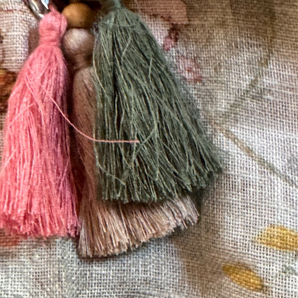 Linen& Linens Assymetrical Hem Floral Tunic - Picture 14 of 16